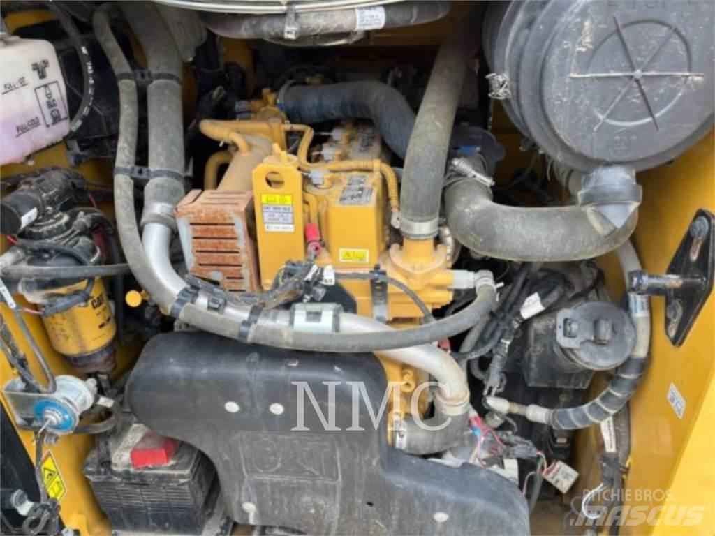CAT 262D3 Minicargadoras