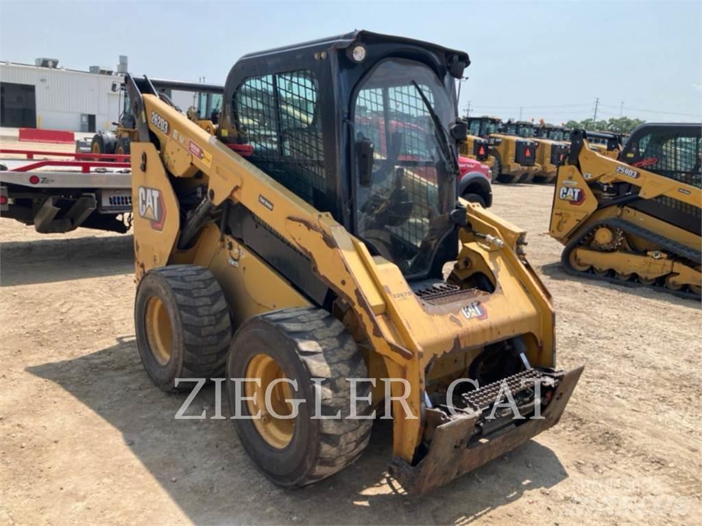CAT 262D3 Minicargadoras