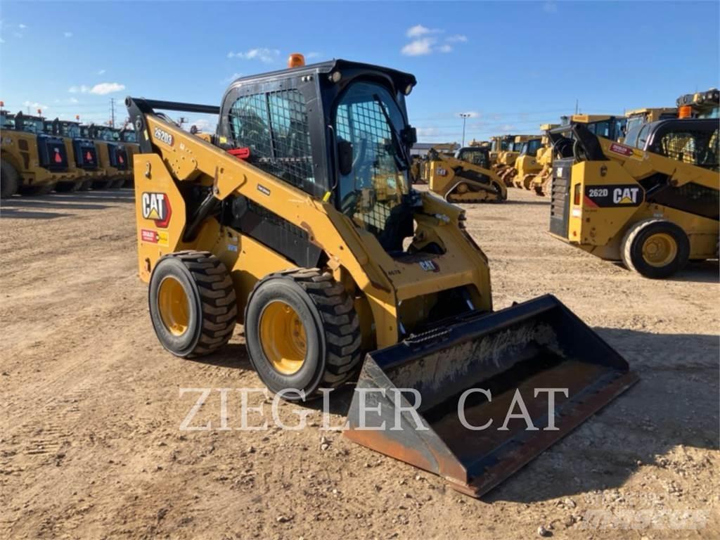 CAT 262D3 Minicargadoras