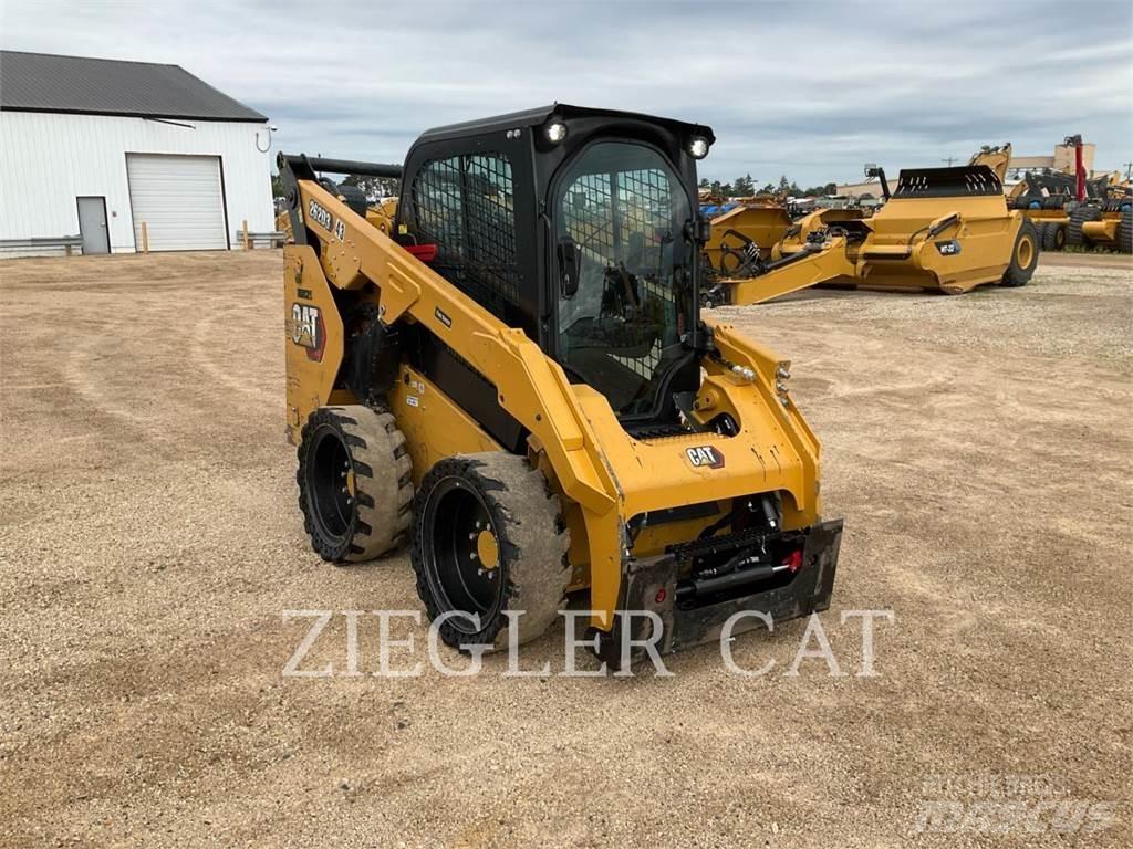 CAT 262D3 Minicargadoras
