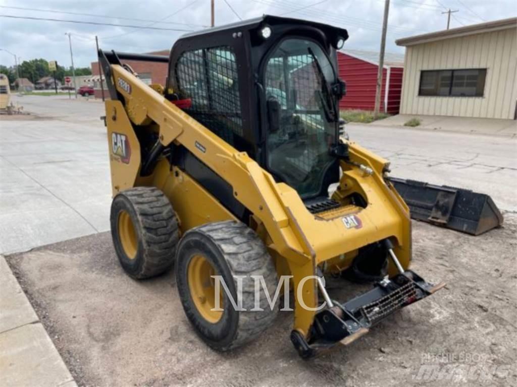 CAT 262D3 Minicargadoras