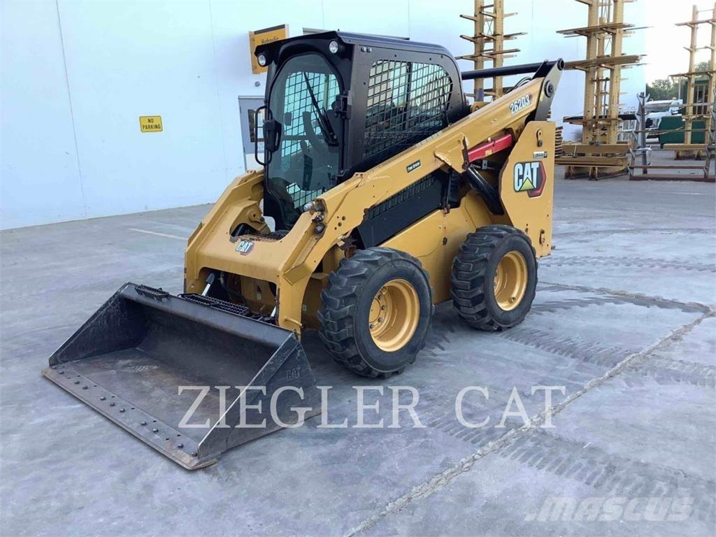 CAT 262D3 Minicargadoras