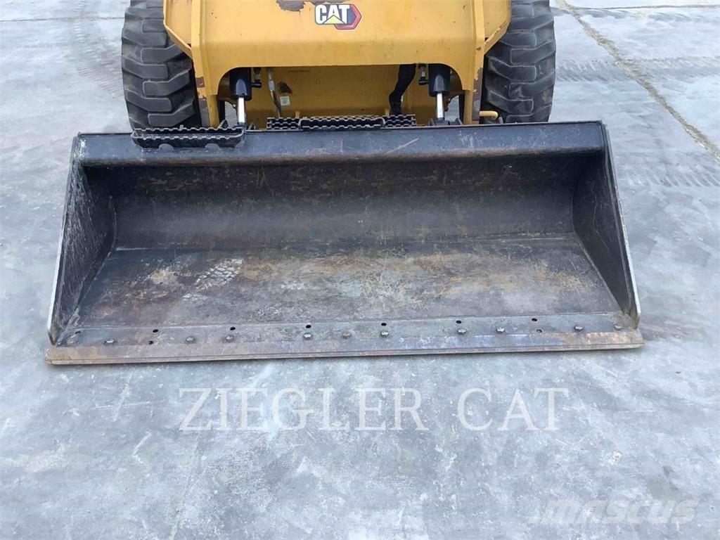 CAT 262D3 Minicargadoras