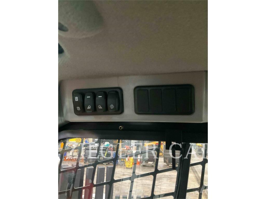 CAT 262D3 Minicargadoras