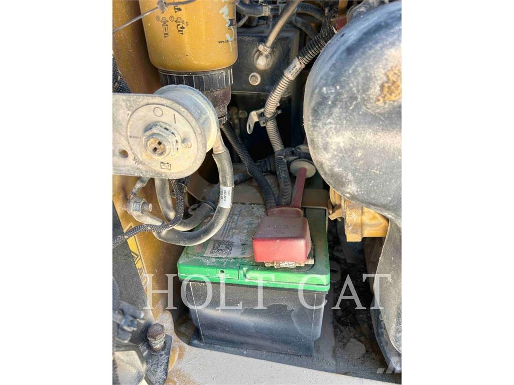 CAT 262D3 Minicargadoras