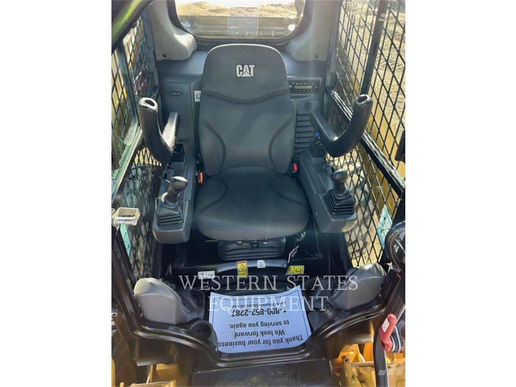 CAT 262D3 Minicargadoras