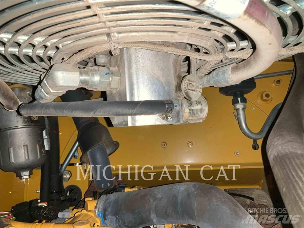 CAT 262D3 AHQR Minicargadoras