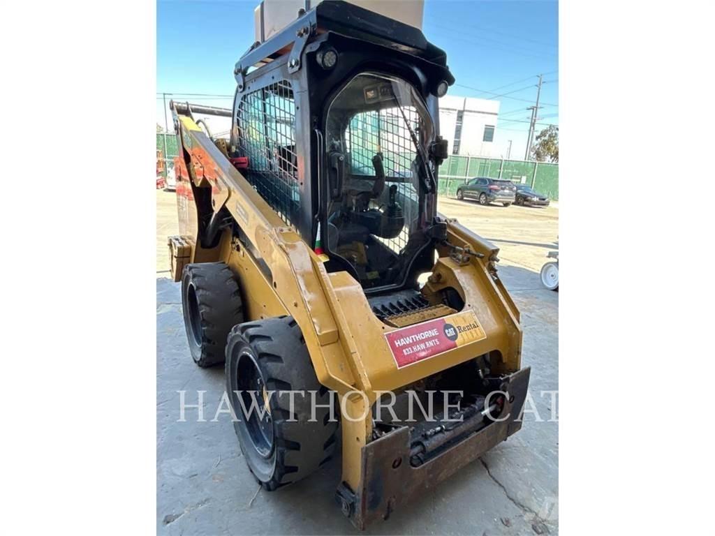CAT 262D3 H2O Minicargadoras