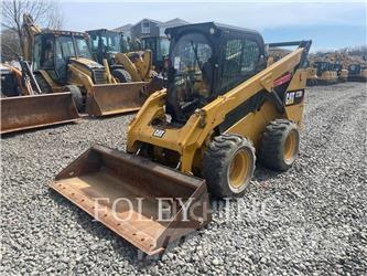 CAT 272D2 Minicargadoras