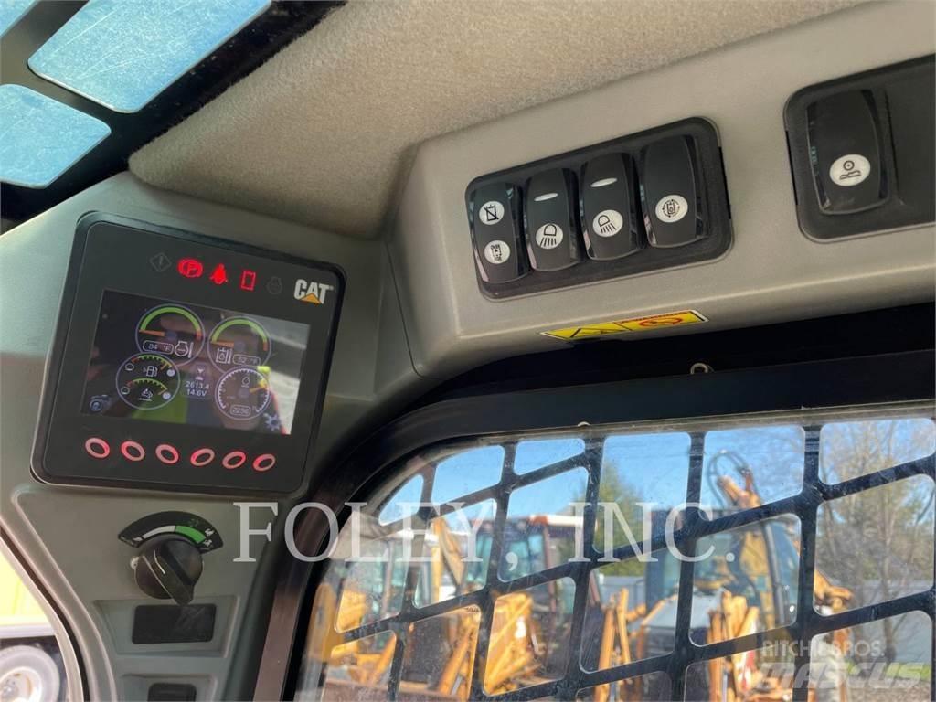 CAT 272D2 Minicargadoras