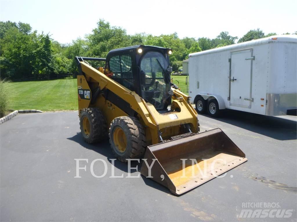 CAT 272D2 Minicargadoras