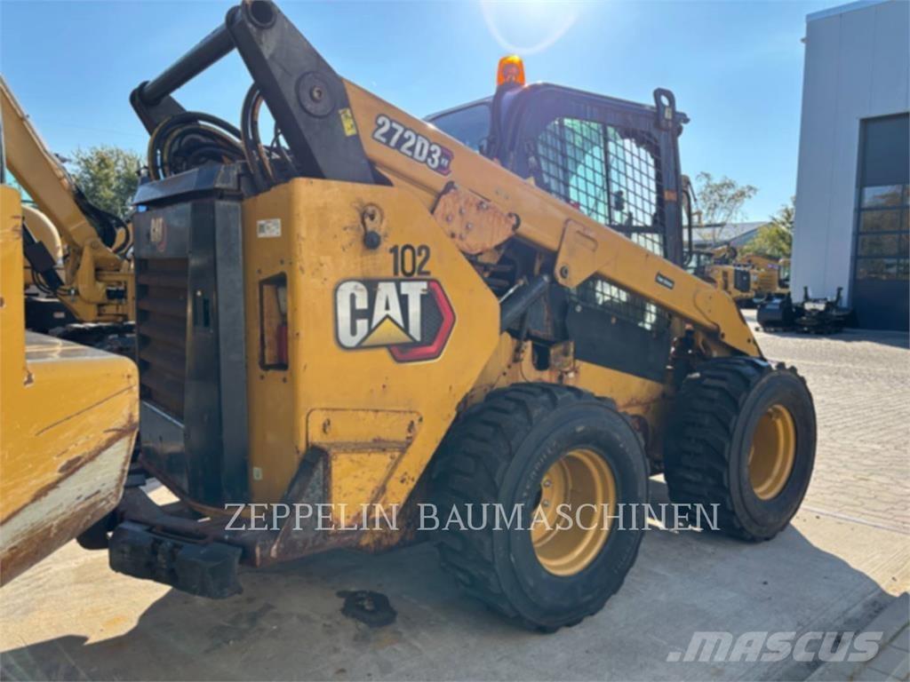 CAT 272D2 Minicargadoras