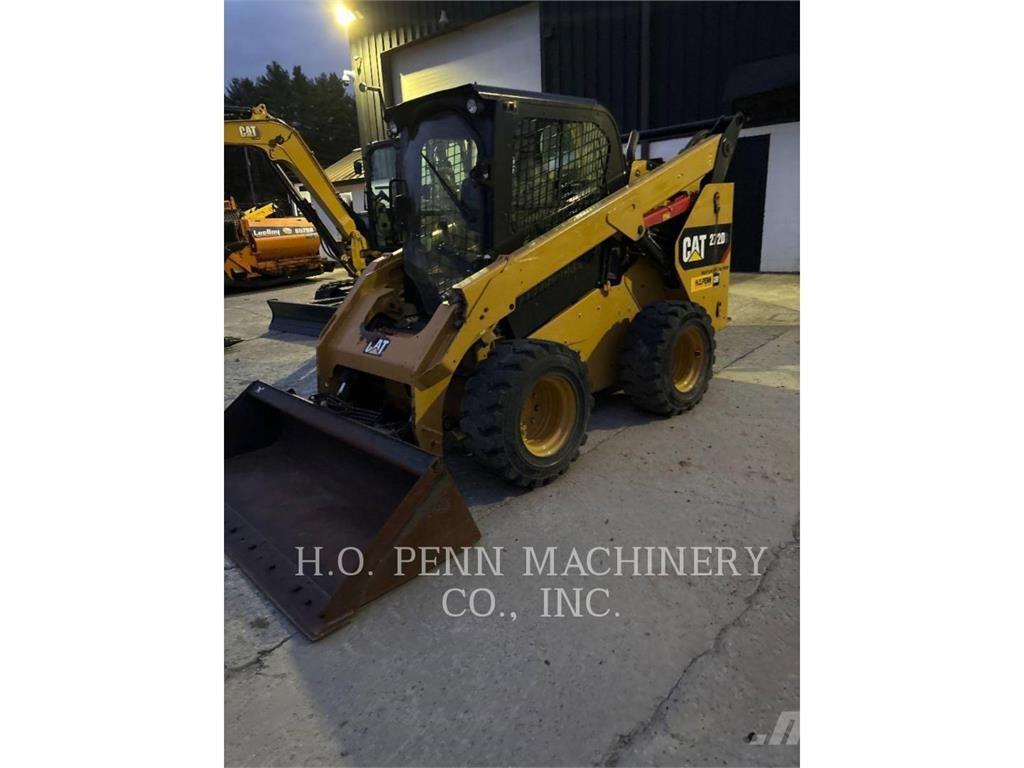 CAT 272D2 Minicargadoras