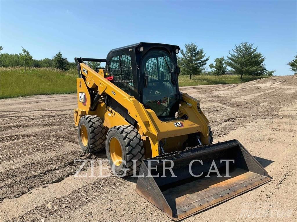 CAT 272D3 Minicargadoras