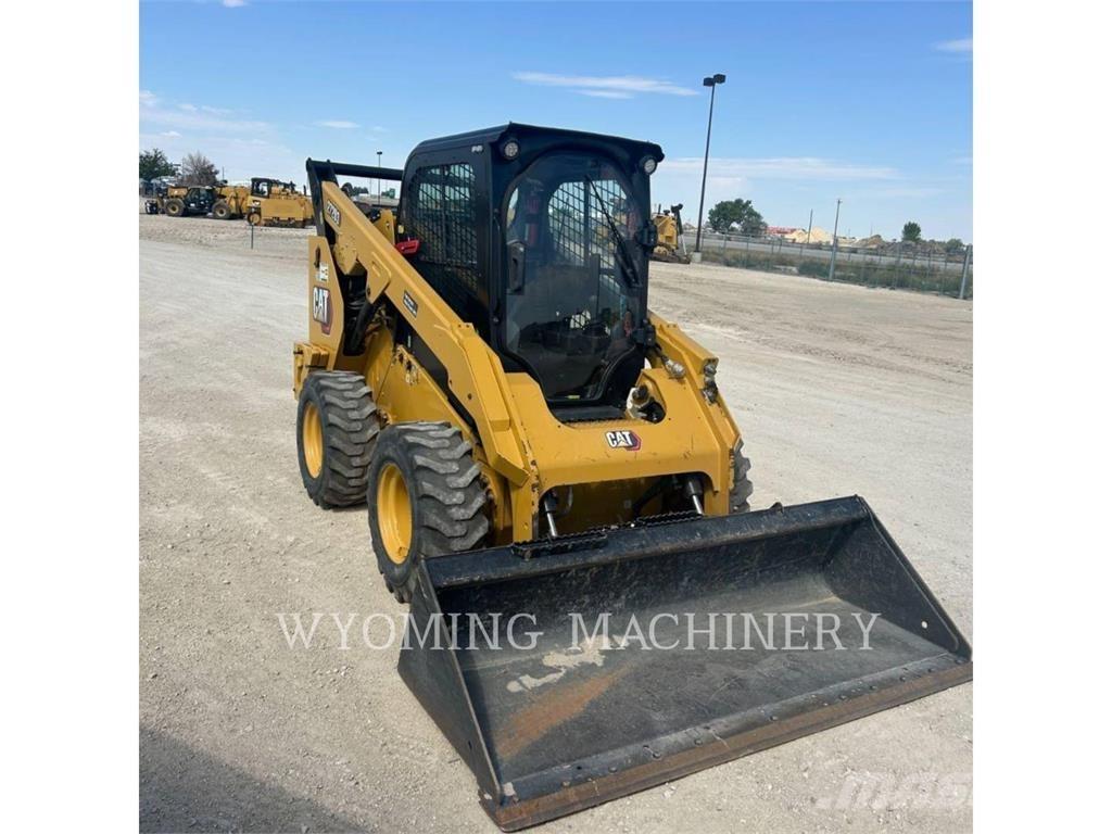CAT 272D3 Minicargadoras