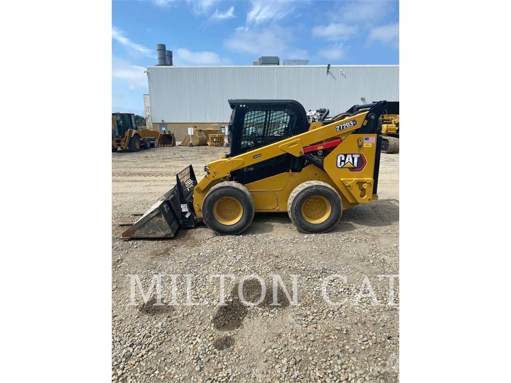 CAT 272D3XE Minicargadoras