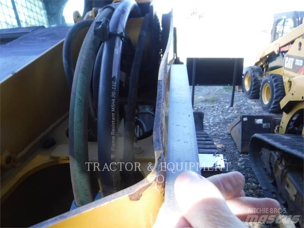 CAT 279D H2CB Minicargadoras