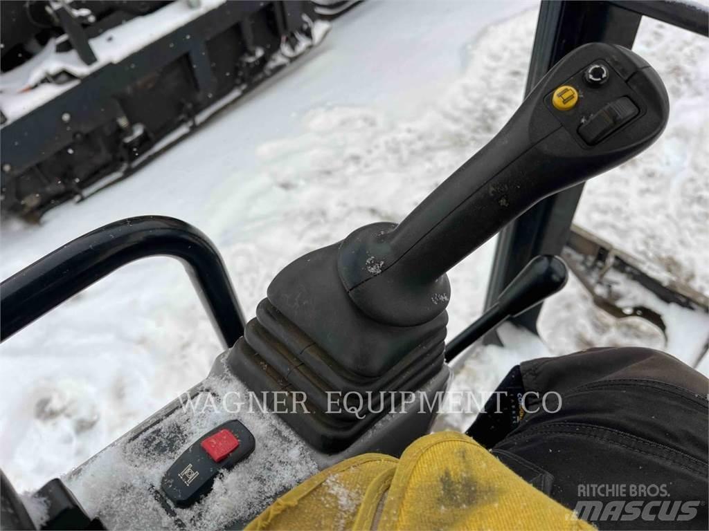 CAT 301.7CR Excavadoras de cadenas