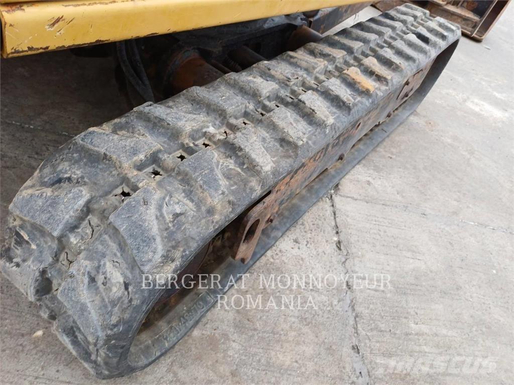 CAT 301.8-05 Excavadoras de cadenas