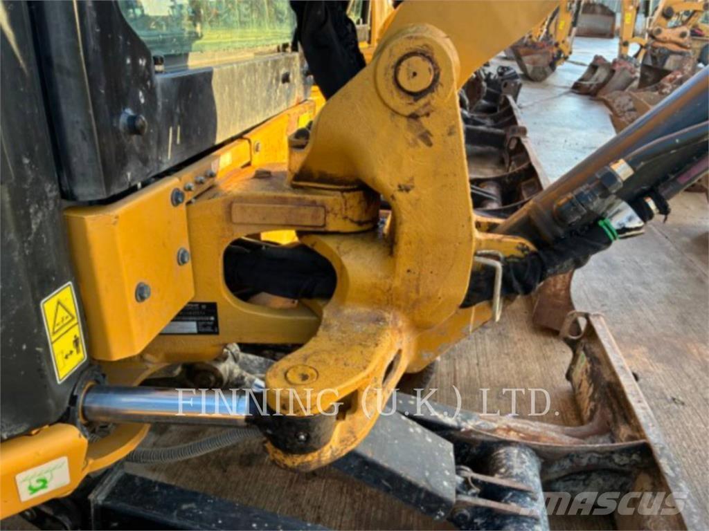 CAT 302.7 Excavadoras de cadenas