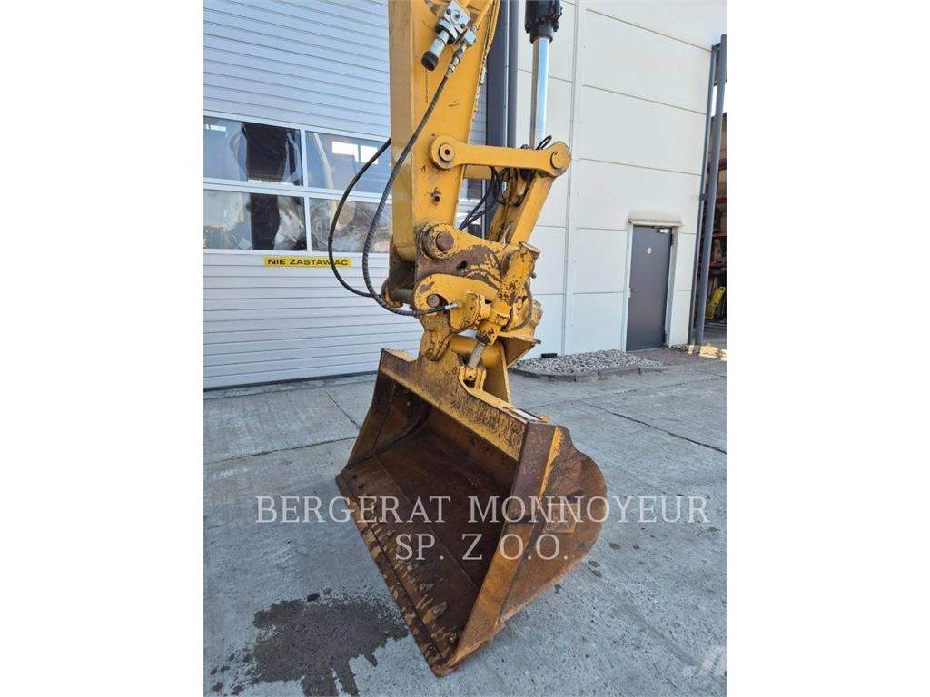 CAT 323 Excavadoras de cadenas
