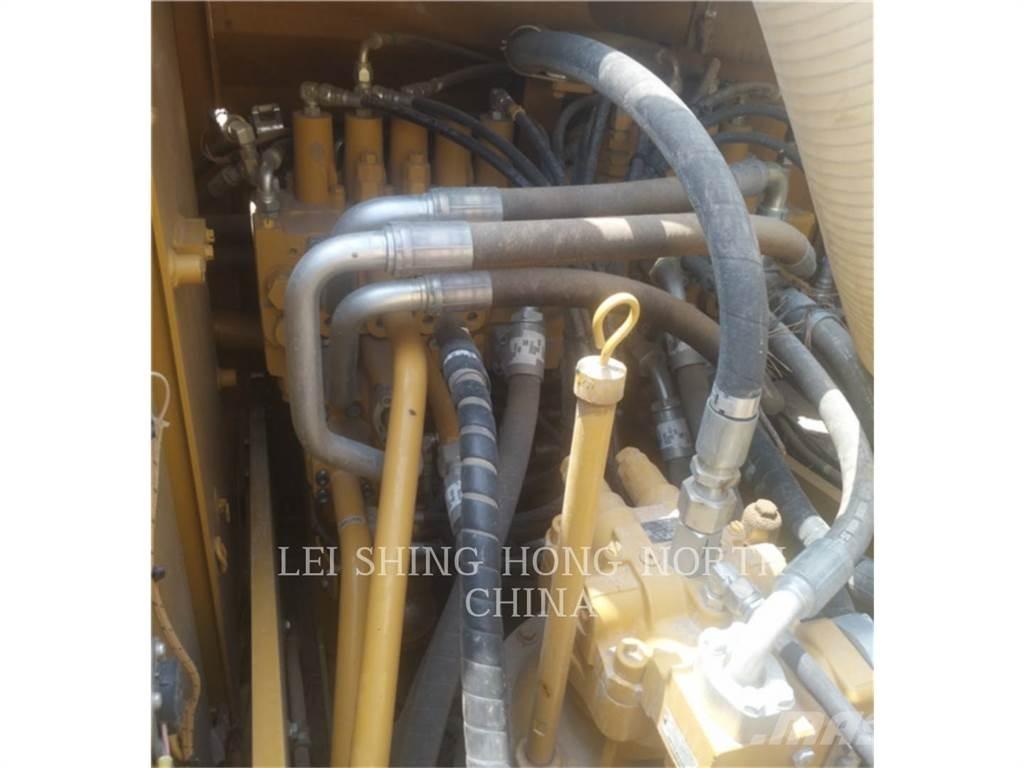 CAT 323D2L Excavadoras de cadenas