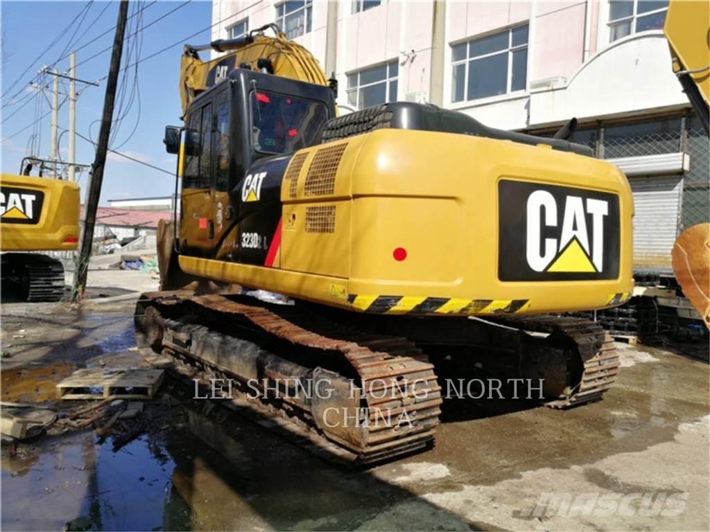 CAT 323D2L Excavadoras de cadenas