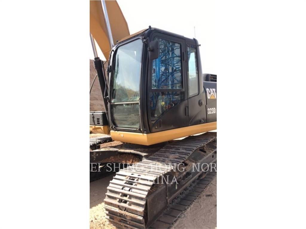 CAT 323D2L Excavadoras de cadenas