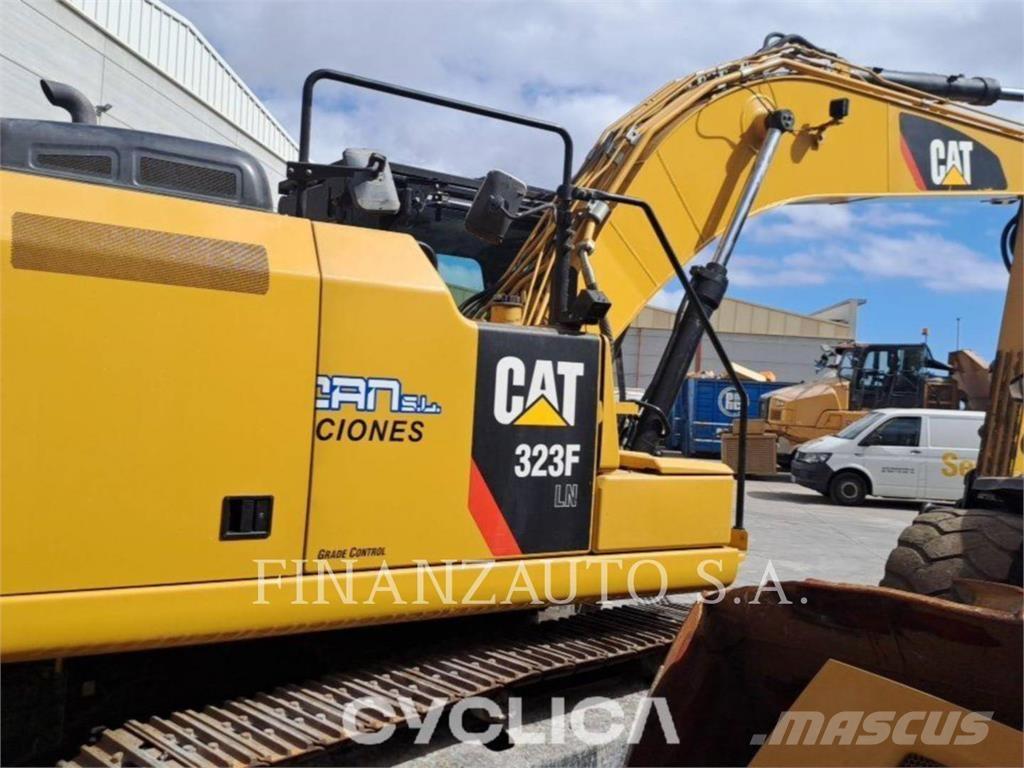 CAT 323F Excavadoras de cadenas
