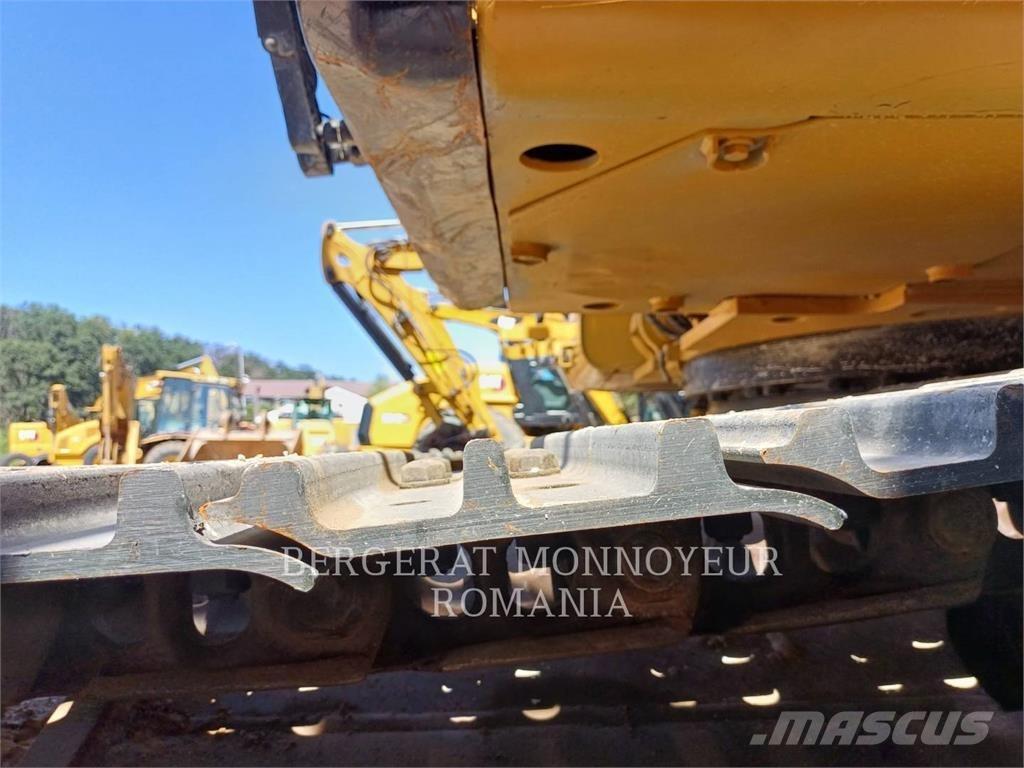 CAT 326FL Excavadoras de cadenas