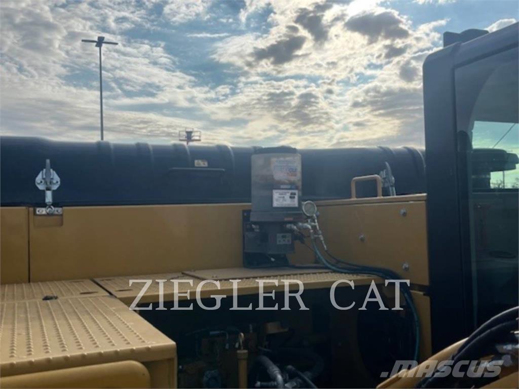 CAT 326FL Excavadoras de cadenas