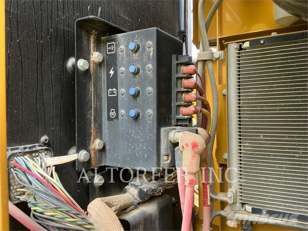 CAT 326FL Excavadoras de cadenas