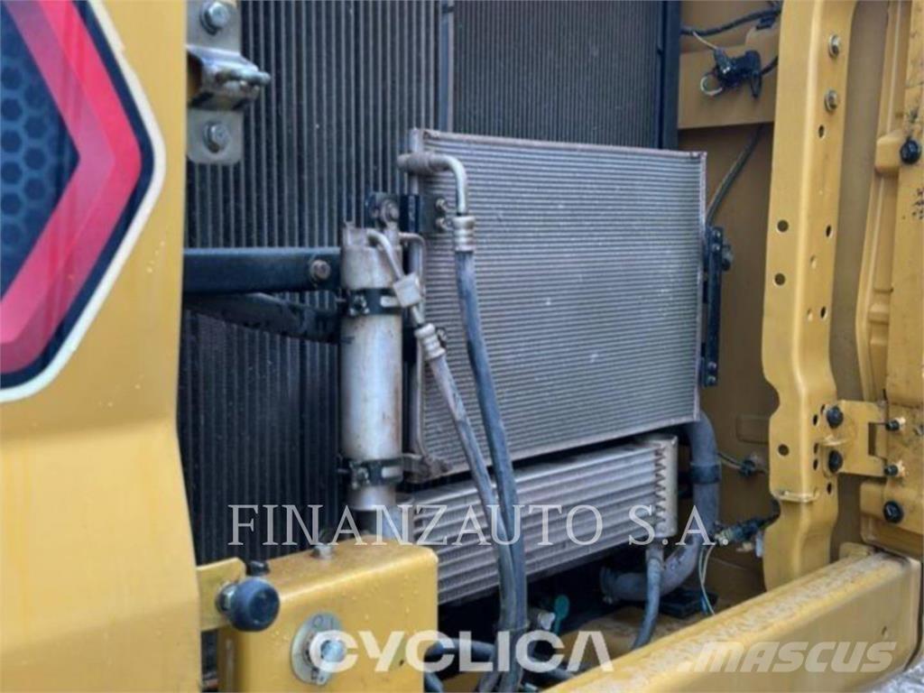 CAT 330GC Excavadoras de cadenas