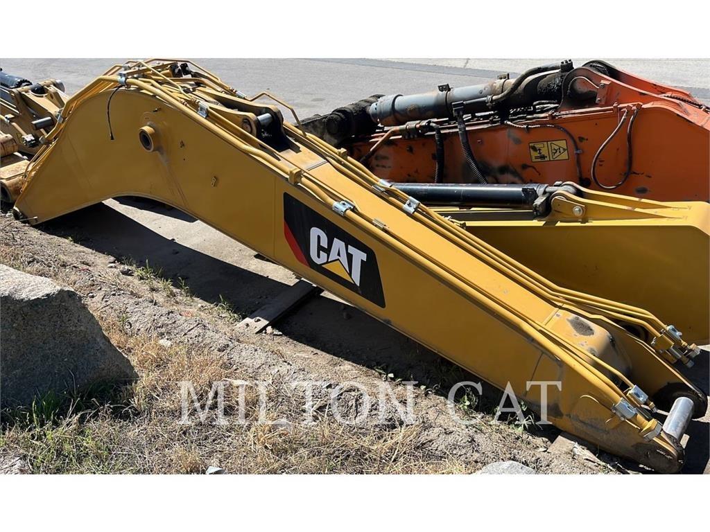 CAT 330GC REACH BOOM Plataforma de trabajo articulada