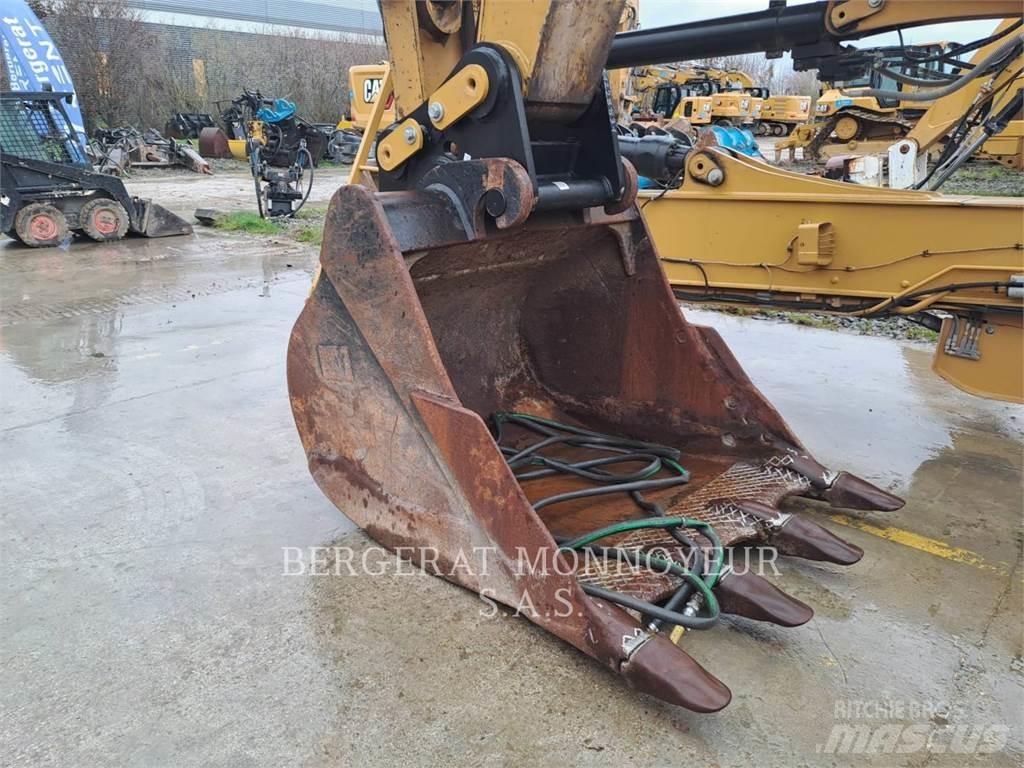 CAT 340F UHD Excavadoras de cadenas