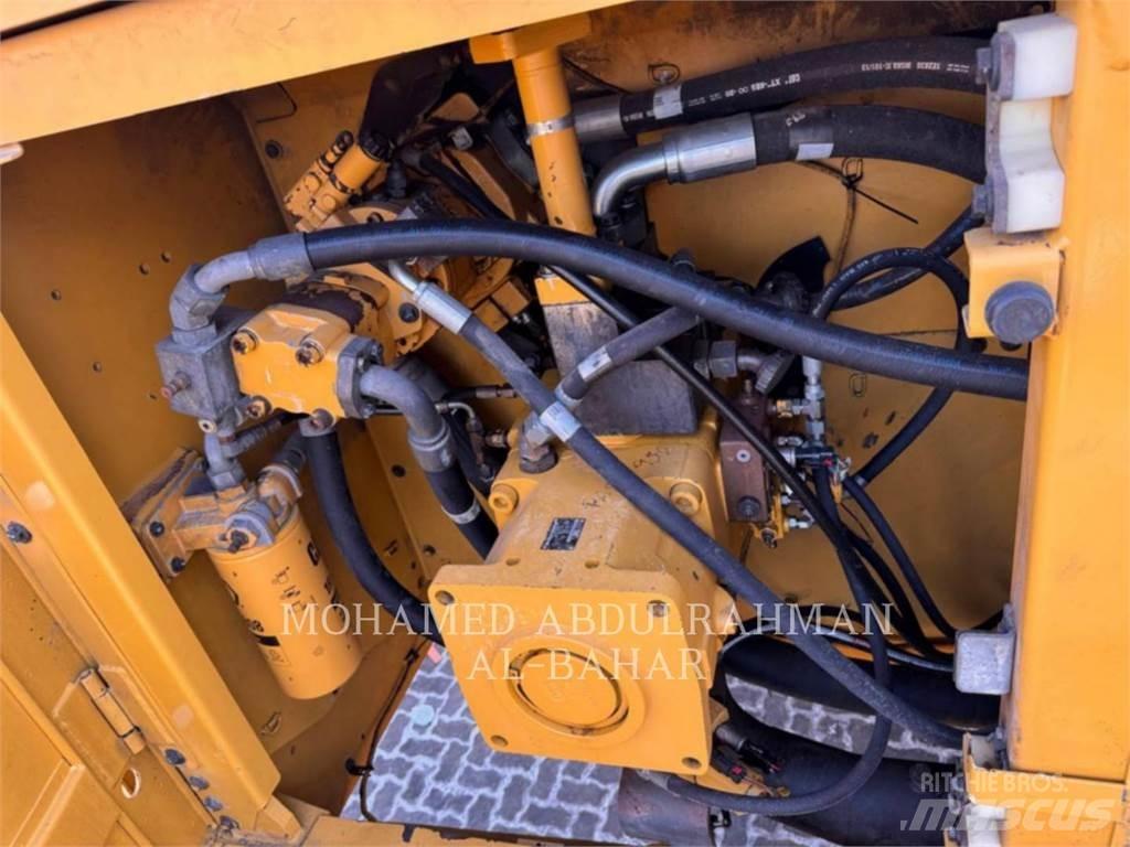 CAT 374D L Excavadoras de cadenas