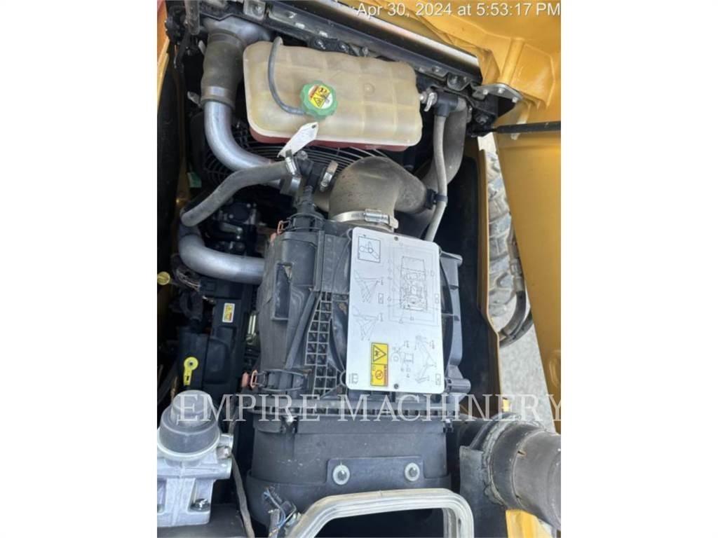 CAT 415F2 4EOP Retrocargadoras