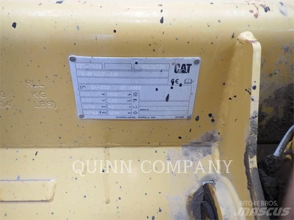 CAT 415F2 IL Retrocargadoras