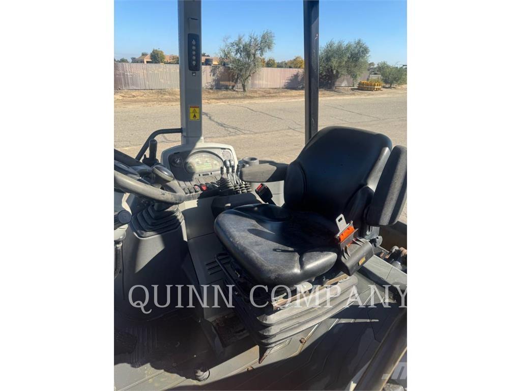 CAT 415F2IL Retrocargadoras