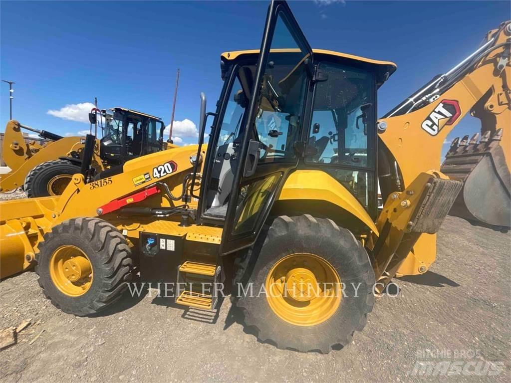 CAT 420 CF Retrocargadoras