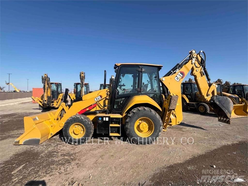 CAT 420 CF Retrocargadoras
