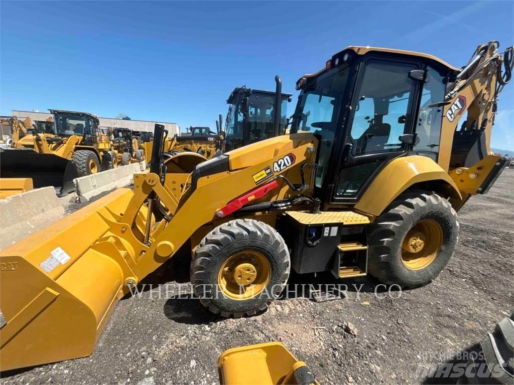 CAT 420 CF Retrocargadoras