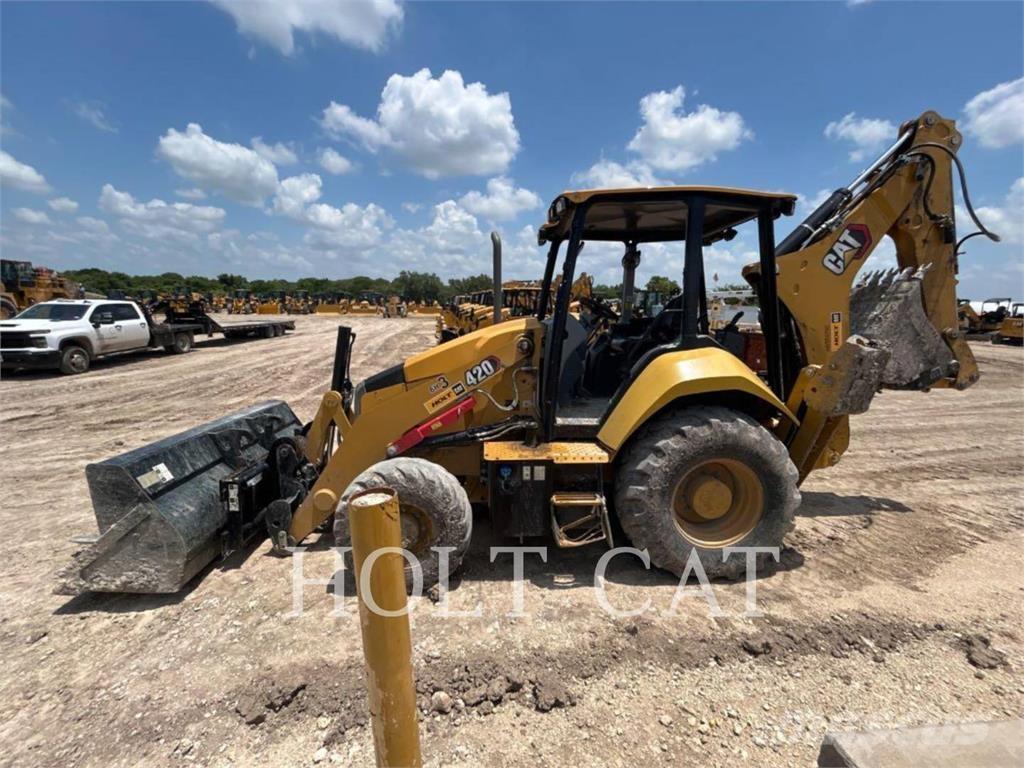 CAT 420 IT4SX Retrocargadoras