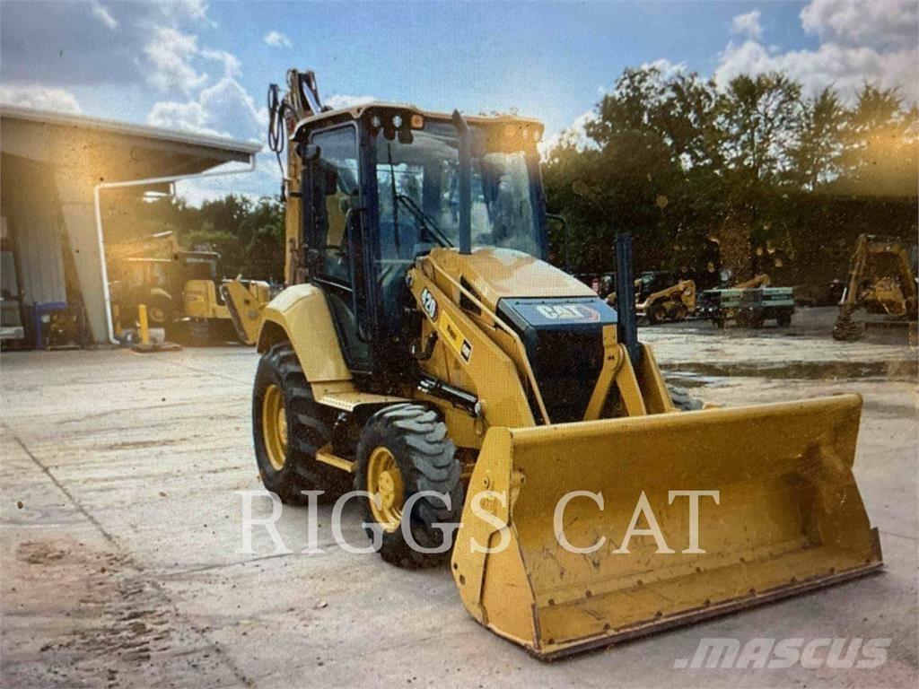 CAT 42007 Retrocargadoras