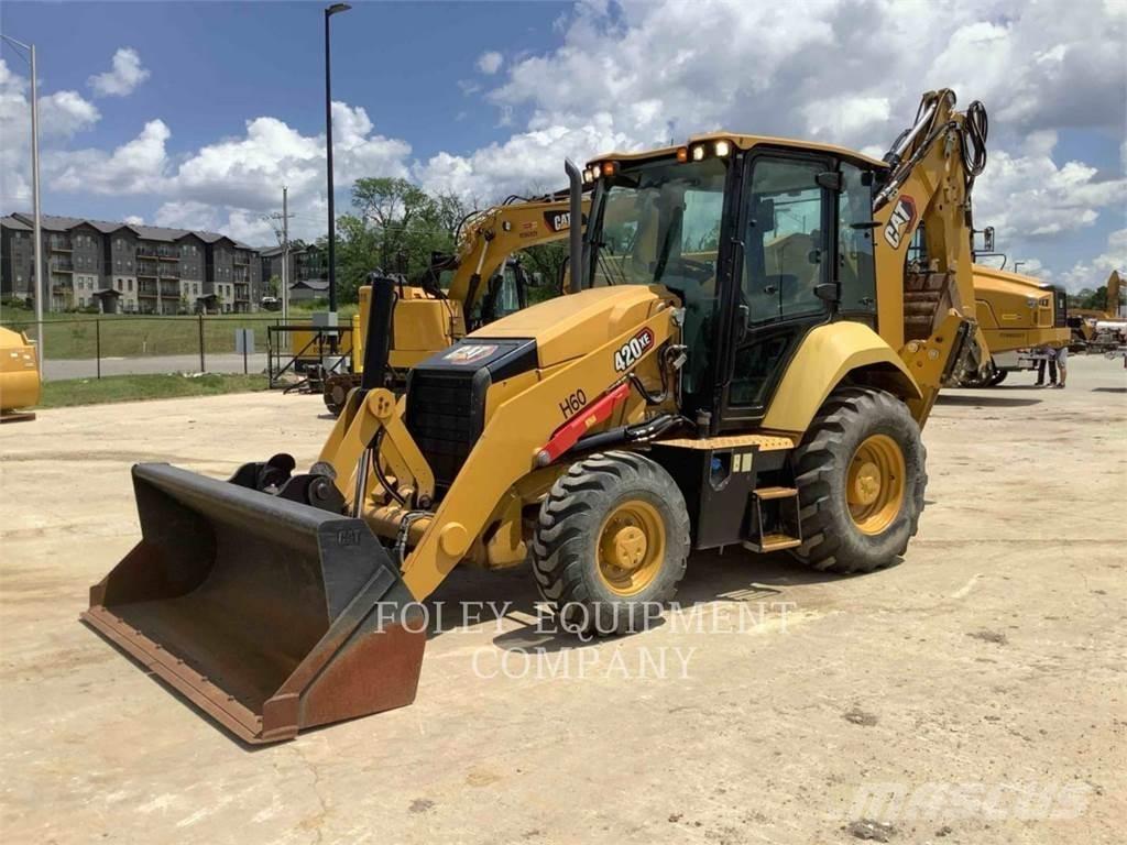 CAT 42007XE Retrocargadoras