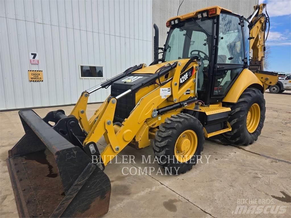 CAT 420F Retrocargadoras