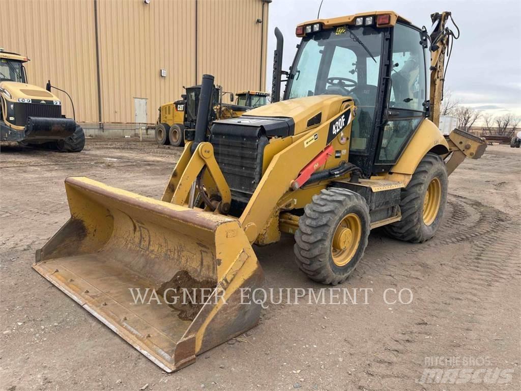 CAT 420F 4WDE Retrocargadoras