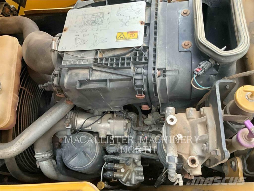 CAT 420F A Retrocargadoras