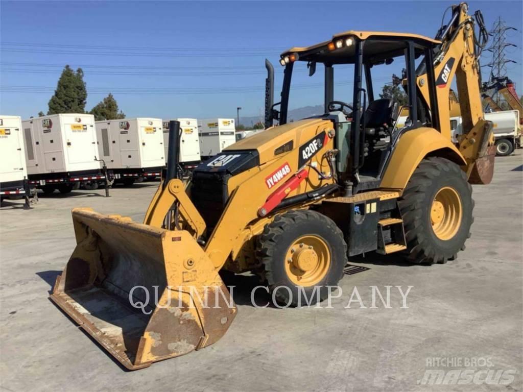 CAT 420F2 Retrocargadoras