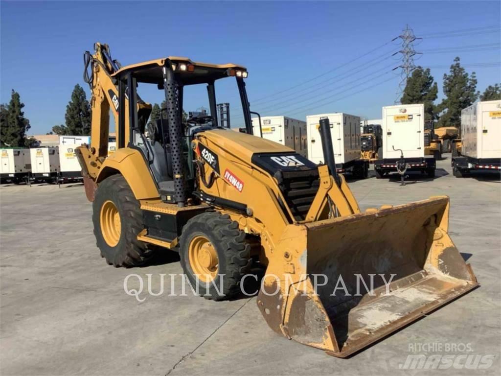 CAT 420F2 Retrocargadoras